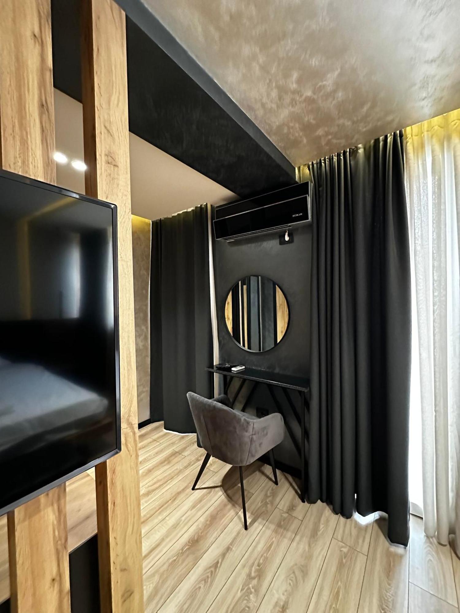 Zet Apartments - Bedroom & Bathroom Приштина Екстер'єр фото