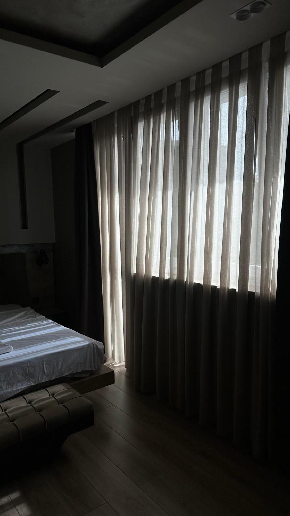 Zet Apartments - Bedroom & Bathroom Приштина Екстер'єр фото